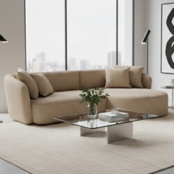 Аголна Гарнитура Emy